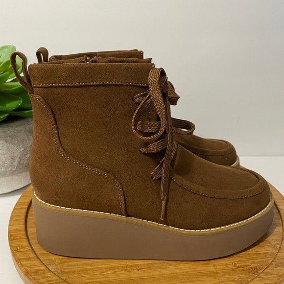 Sonoma Lace-Up Platform Moc Toe Ankle Boots - Picture 3 of 9